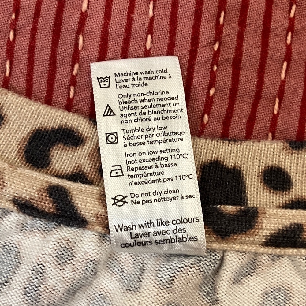 Women’s large Leopard Print Top - Picture 3 of 11